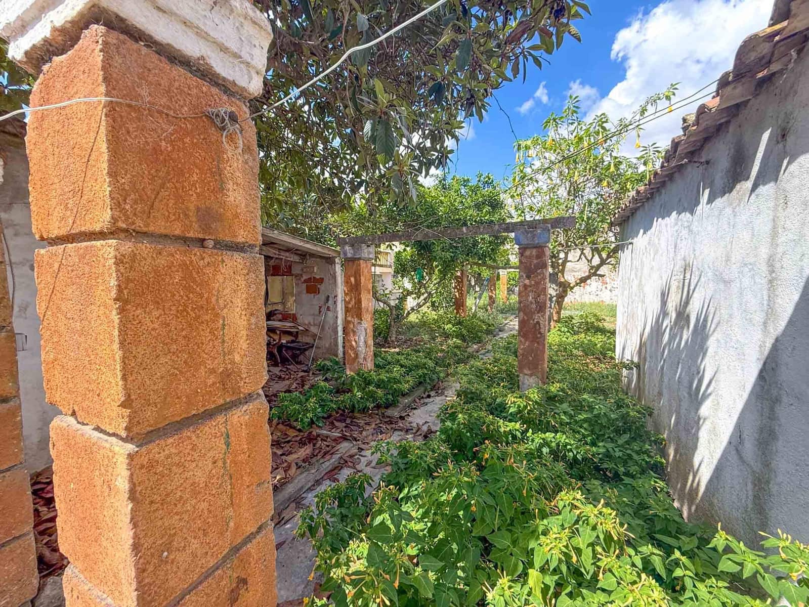 8 bedroom Villa for sale in Felanitx - € 790,000 (Ref: 9672368)