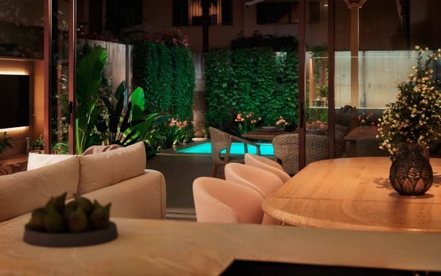 3 bedroom Townhouse for sale in Campos with pool - € 685,000 (Ref: 9672372)