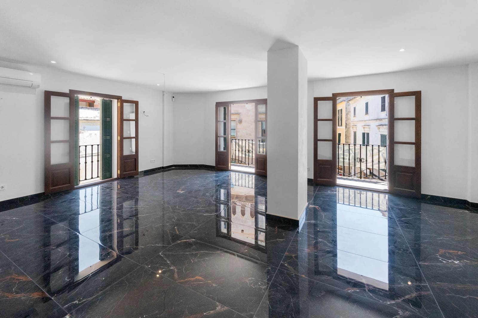 2 bedroom Apartment for sale in Felanitx - € 425,000 (Ref: 9672384)