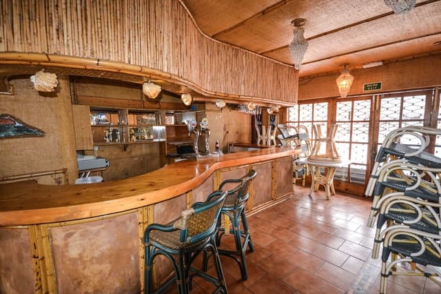 Commercieel te koop in Portocolom, Felanitx - € 190.000 (Ref: 9672401)