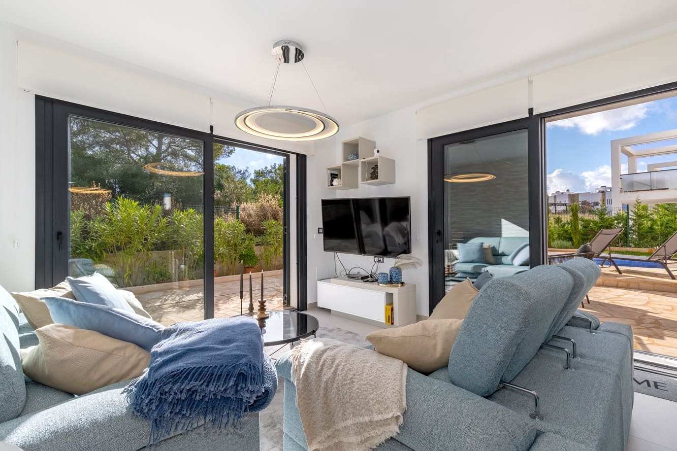 3 soveværelse Villa til salg i Cala Murada med swimmingpool - € 1.089.000 (Ref: 9677936)