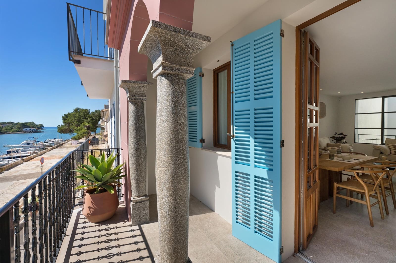 4 makuuhuone Omakotitalo myytävänä paikassa Portocolom - 3 300 000 € (Ref: 9677958)