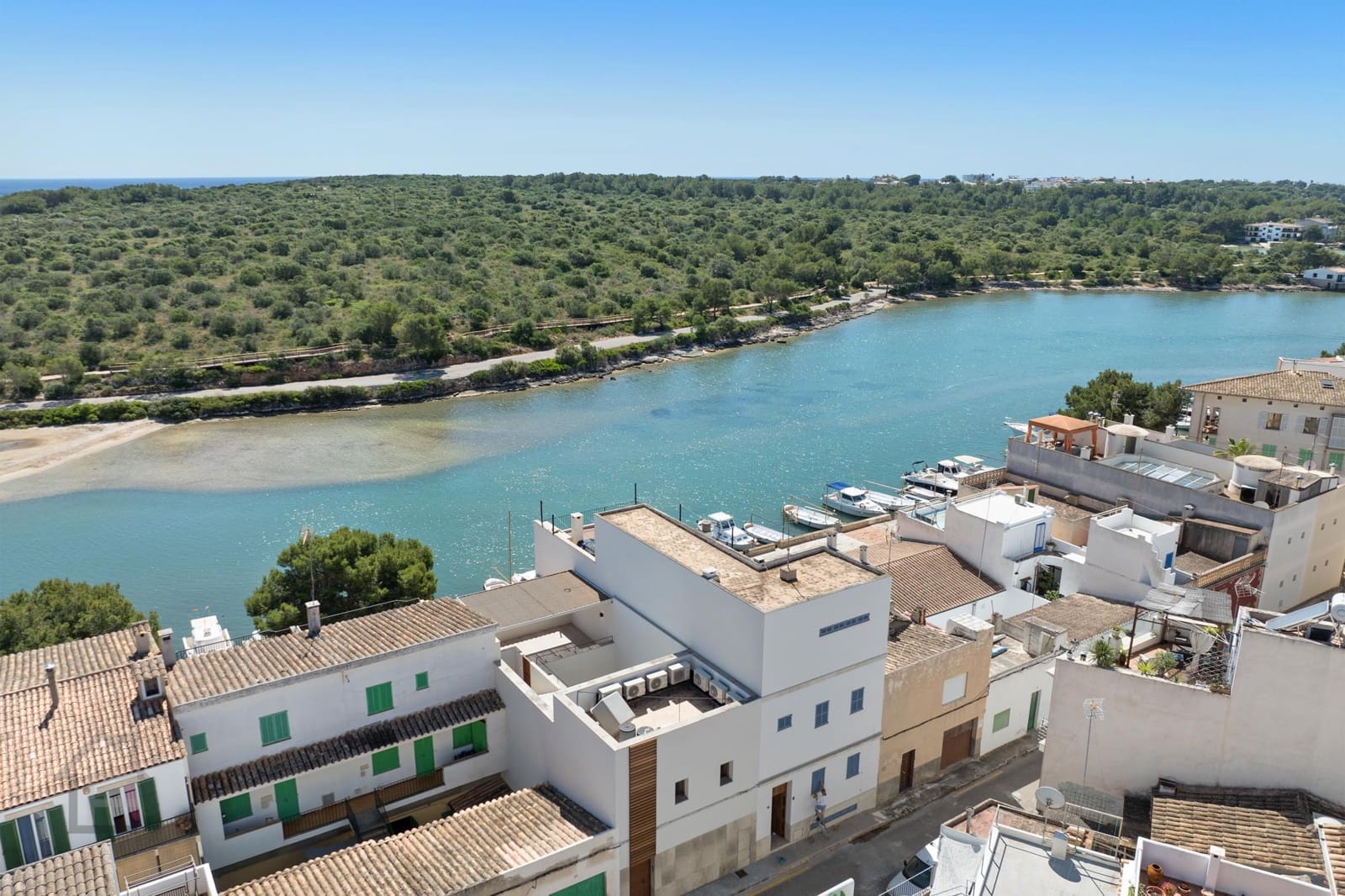 4 makuuhuone Omakotitalo myytävänä paikassa Portocolom - 3 300 000 € (Ref: 9677958)