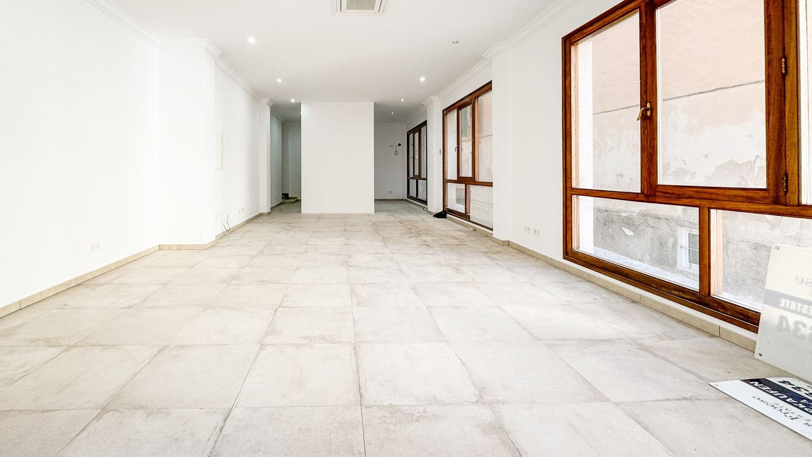 Commercial for sale in Felanitx - € 239,000 (Ref: 9678232)