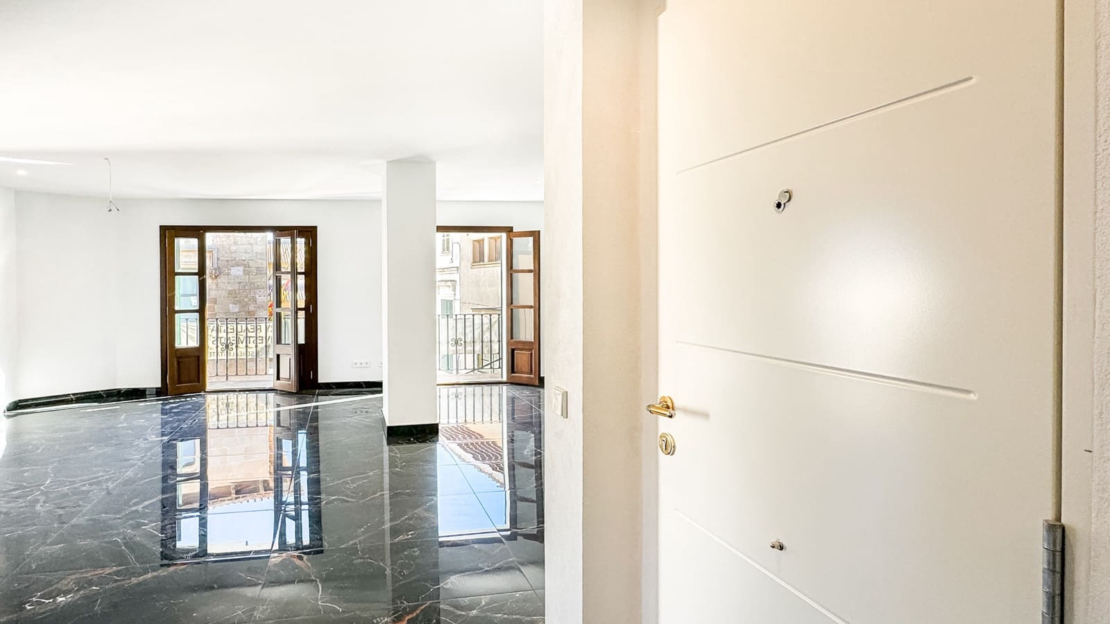 2 bedroom Apartment for sale in Felanitx - € 425,000 (Ref: 9678237)