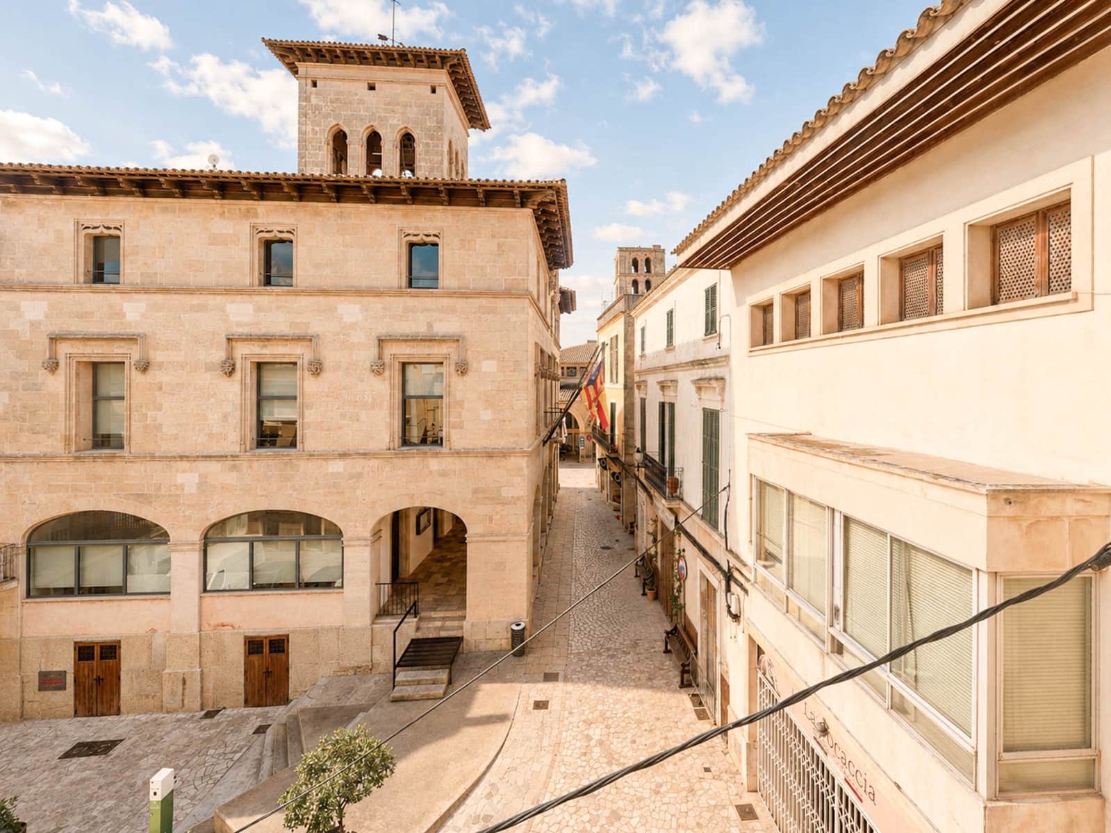 2 bedroom Apartment for sale in Felanitx - € 425,000 (Ref: 9678237)