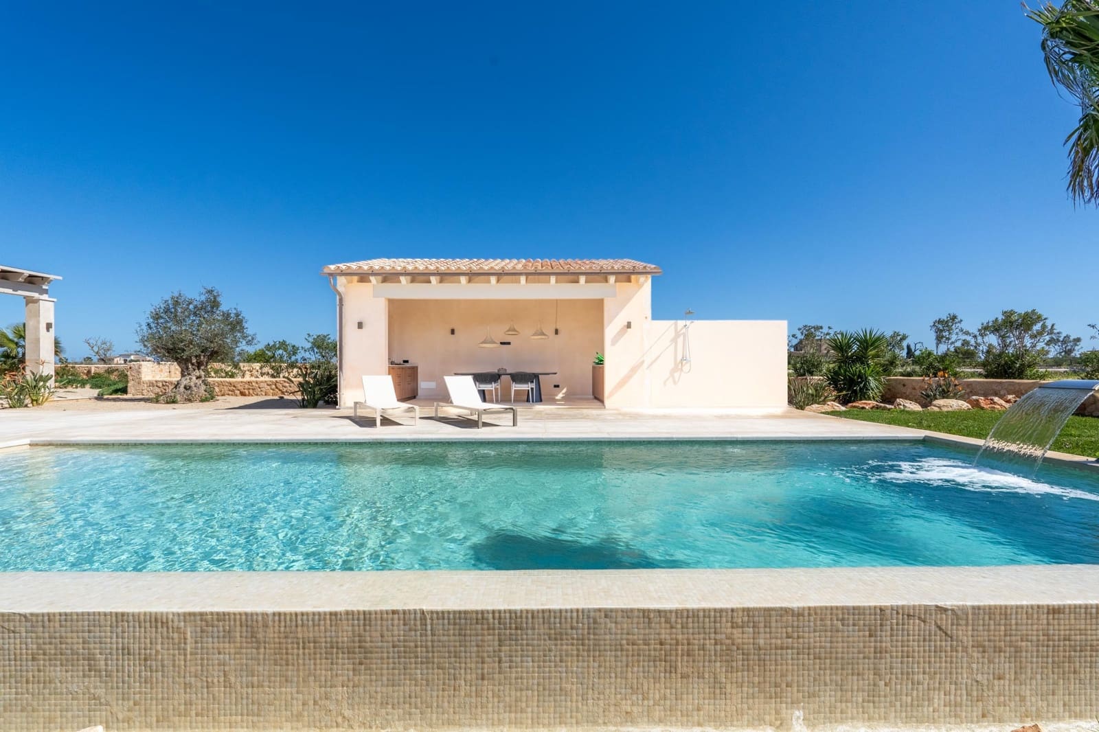 Finca/Casa Rural de 5 habitaciones en Es Llombards en venta con piscina - 3.200.000 € (Ref: 9678242)