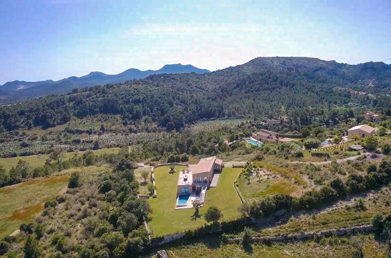 4 bedroom Finca/Country House for sale in Cala Murada with pool - € 2,450,000 (Ref: 9678244)