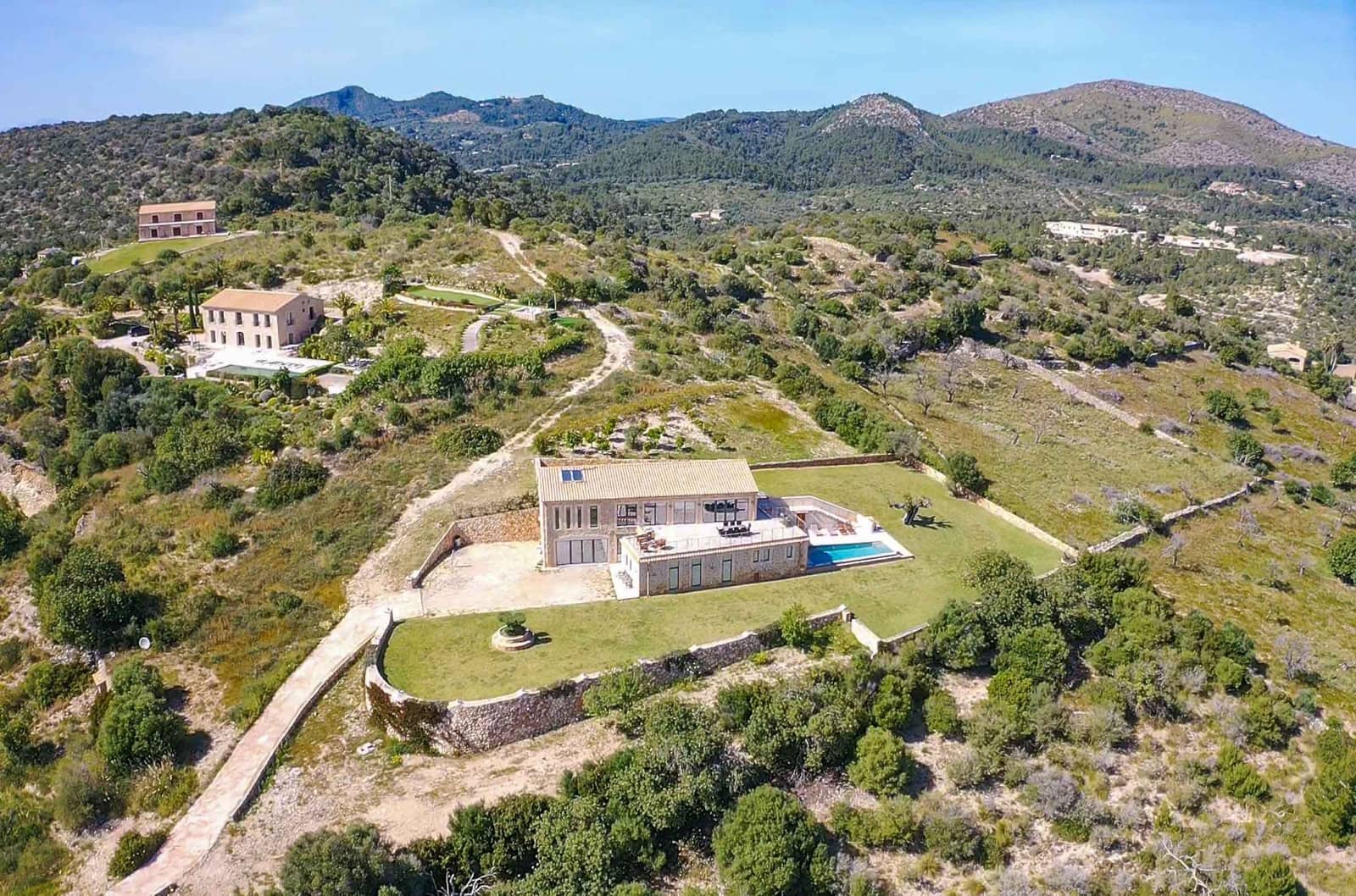 4 bedroom Finca/Country House for sale in Cala Murada with pool - € 2,450,000 (Ref: 9678244)