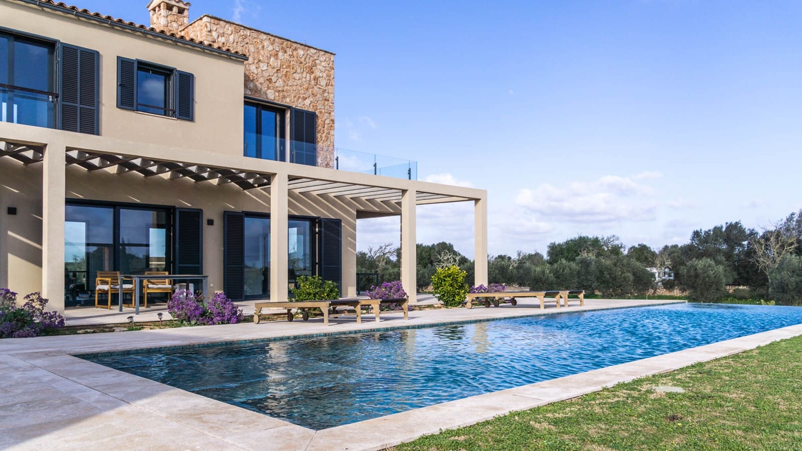 5 bedroom Finca/Country House for sale in Ses Salines with pool - € 3,250,000 (Ref: 9678248)