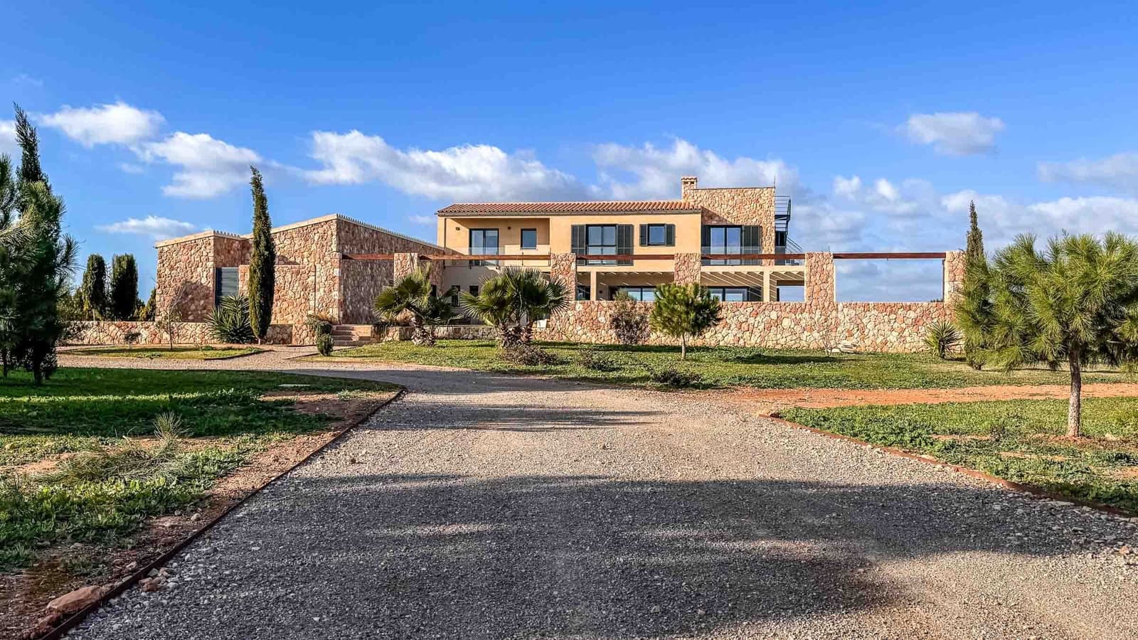 5 bedroom Finca/Country House for sale in Ses Salines with pool - € 3,250,000 (Ref: 9678248)