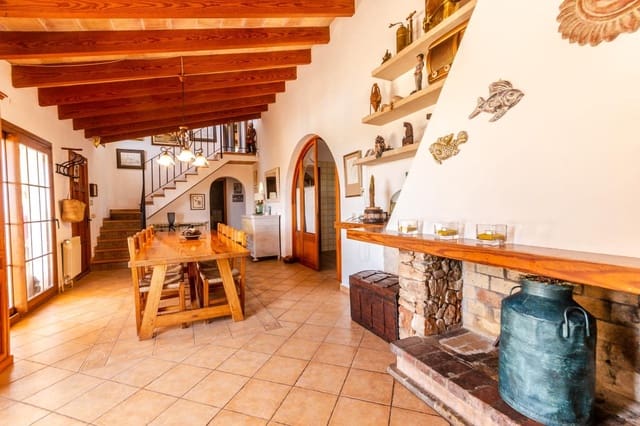 5 quarto Quinta/Casa Rural para venda em Cala Murada, Manacor com piscina - 1 490 000 € (Ref: 9678265)