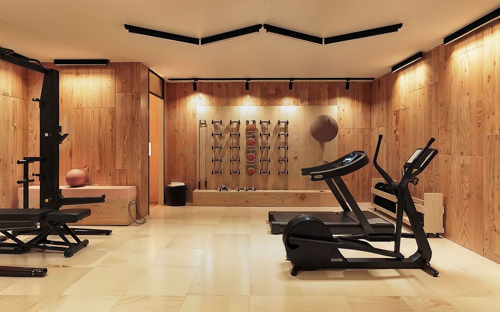 5 slaapkamer Finca/Landhuis te koop in Ses Salines met zwembad - € 4.200.000 (Ref: 9678289)