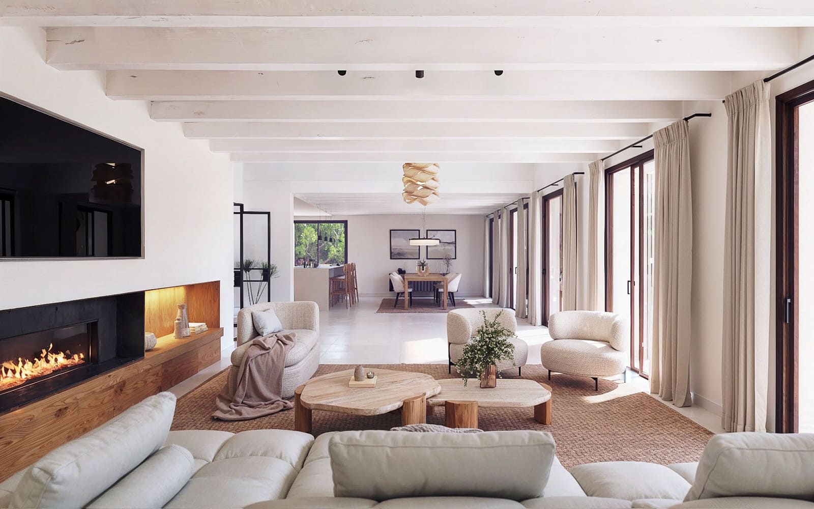 5 slaapkamer Finca/Landhuis te koop in Ses Salines met zwembad - € 4.200.000 (Ref: 9678289)