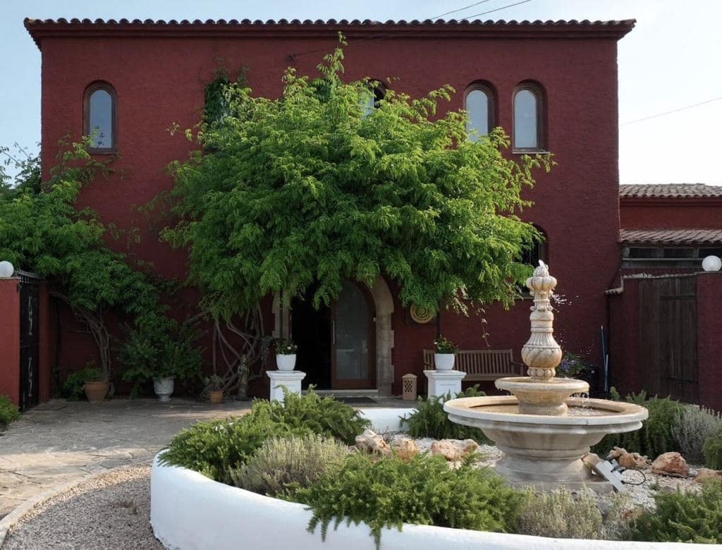 Erhverv til salg i Portocolom med swimmingpool - € 3.300.000 (Ref: 9802719)