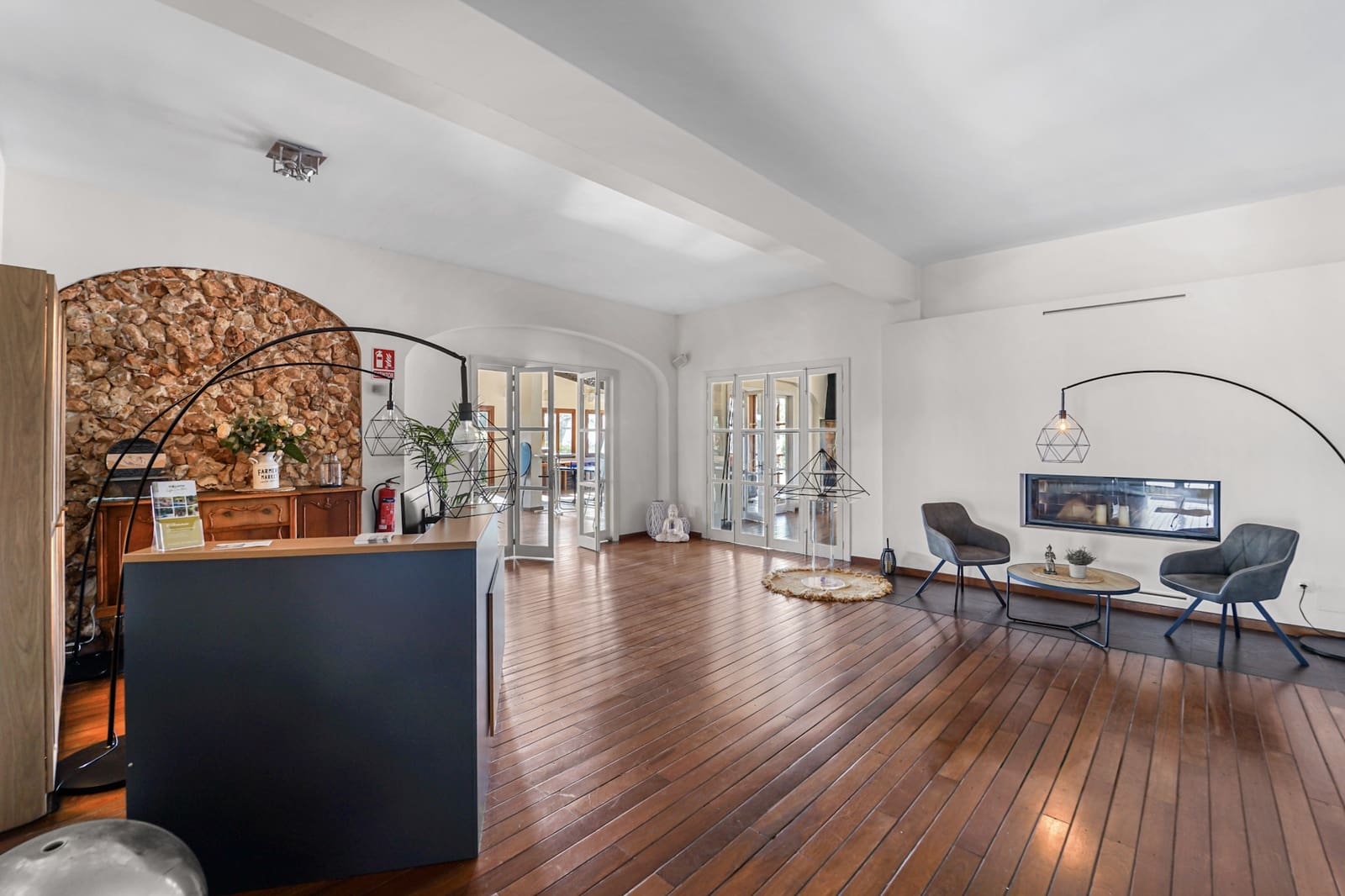 Erhverv til salg i Portocolom med swimmingpool - € 3.300.000 (Ref: 9802719)