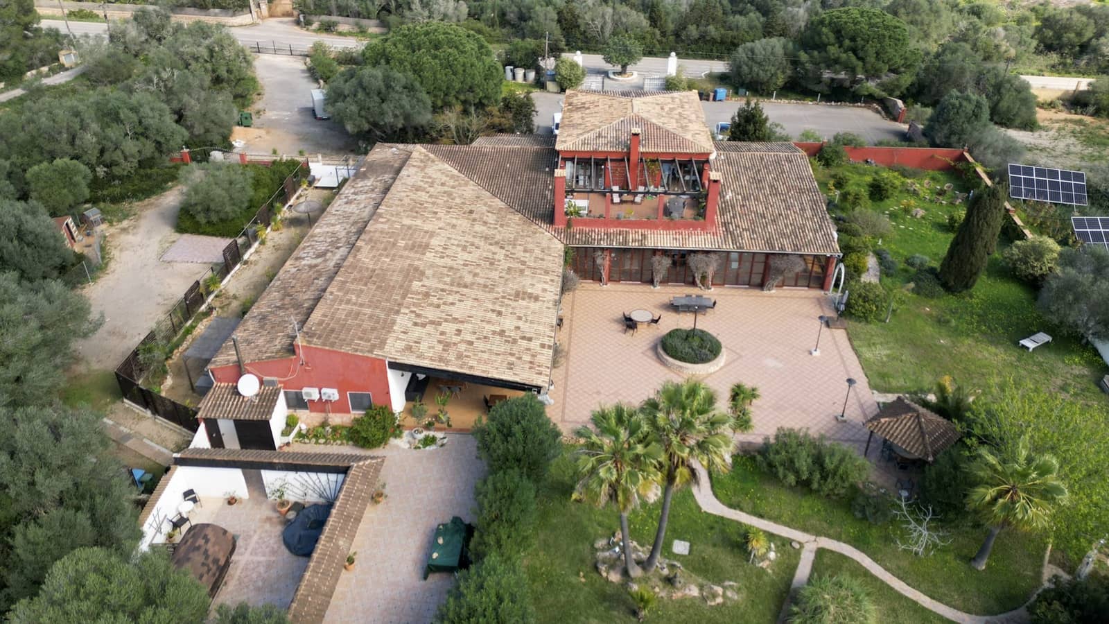 Erhverv til salg i Portocolom med swimmingpool - € 3.300.000 (Ref: 9802719)