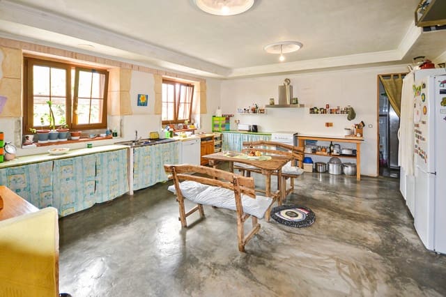 Finca/Casa Rural de 4 habitaciones en Felanitx en venta - 2.200.000 € (Ref: 9805288)