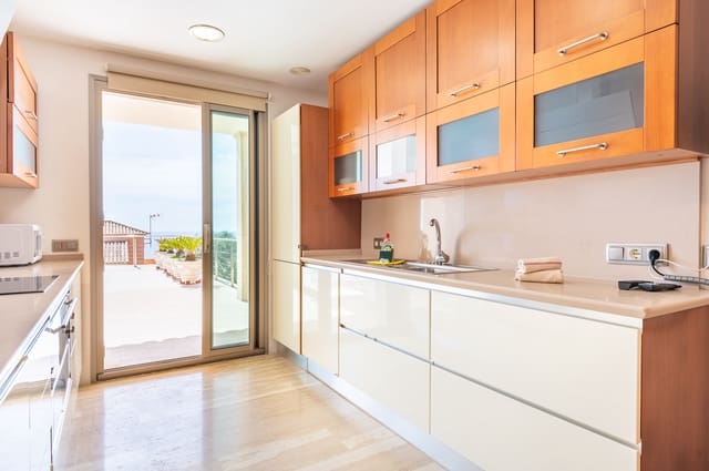 3 sypialnia Willa na sprzedaż w Cala Magrana, Manacor z basenem - 3 100 000 € (Ref: 9823796)