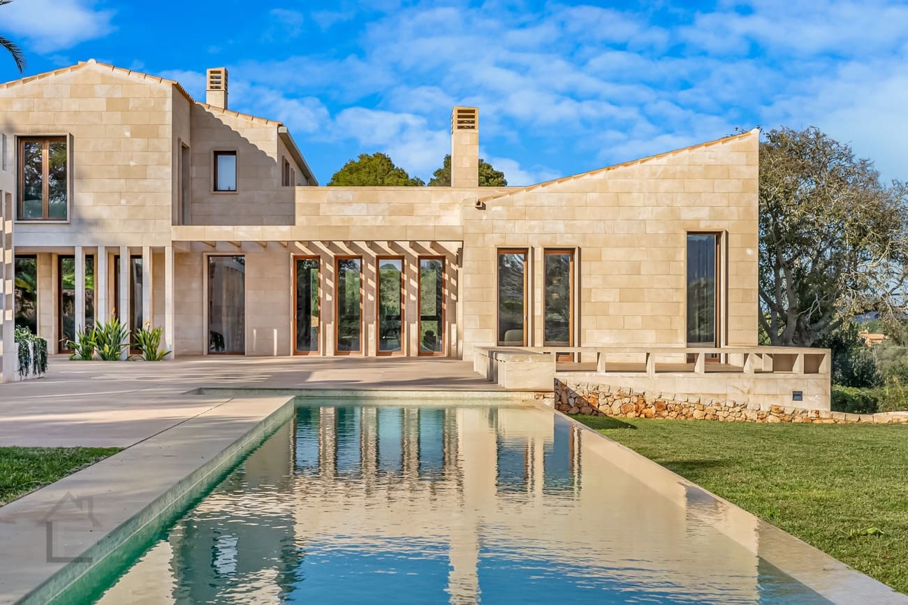 5 soveværelse Finca/Landehus til salg i Cas Concos med swimmingpool - € 4.750.000 (Ref: 9879909)