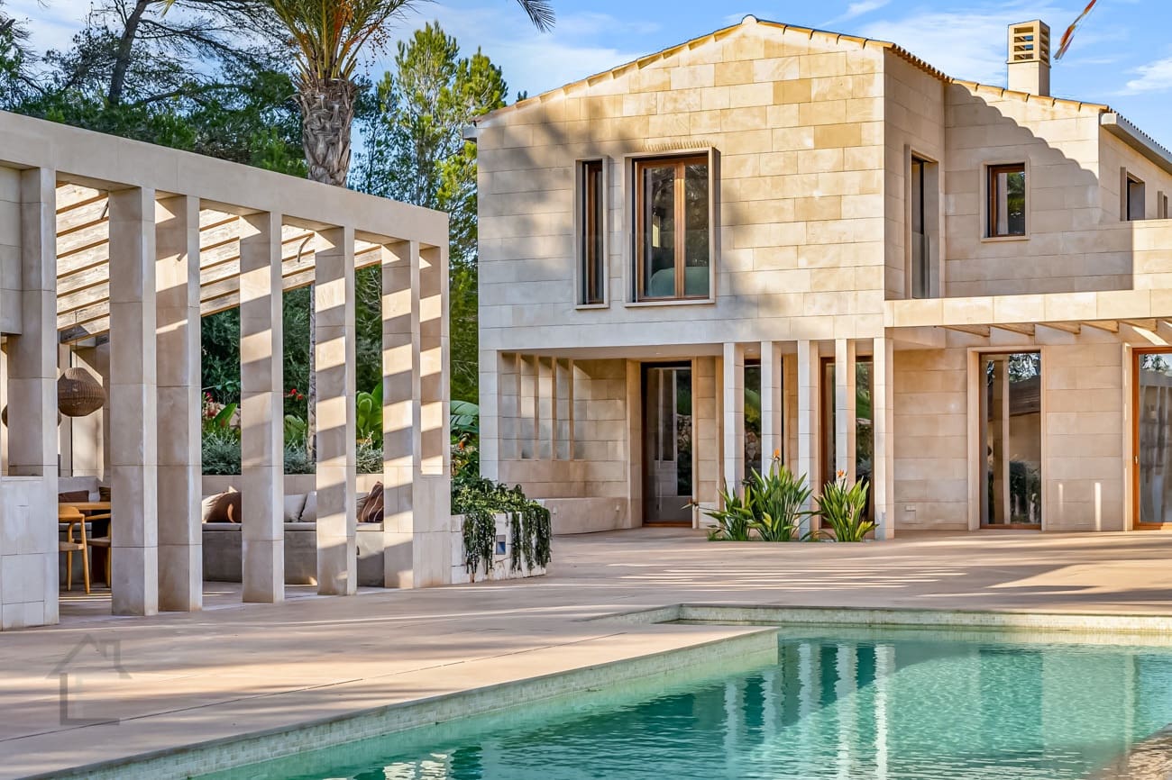 5 soveværelse Finca/Landehus til salg i Cas Concos med swimmingpool - € 4.750.000 (Ref: 9879909)