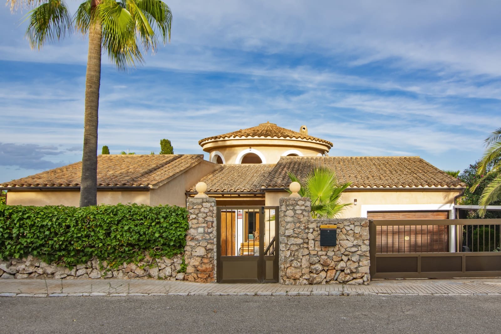 4 soverom Villa til salgs i Portocristo / Port de Manacor med svømmebasseng - € 1 290 000 (Ref: 9893008)