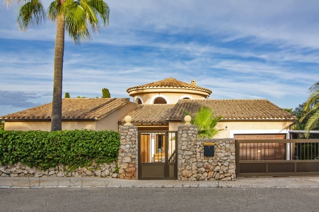 4 soverom Villa til salgs i Portocristo / Port de Manacor, Manacor med svømmebasseng - € 1 290 000 (Ref: 9893008)