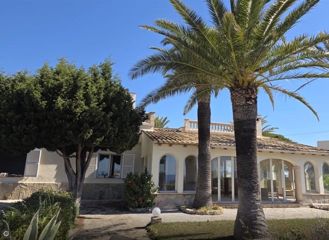 Chalet de 5 habitaciones en Manacor en venta con piscina - 1.590.000 € (Ref: 9921117)