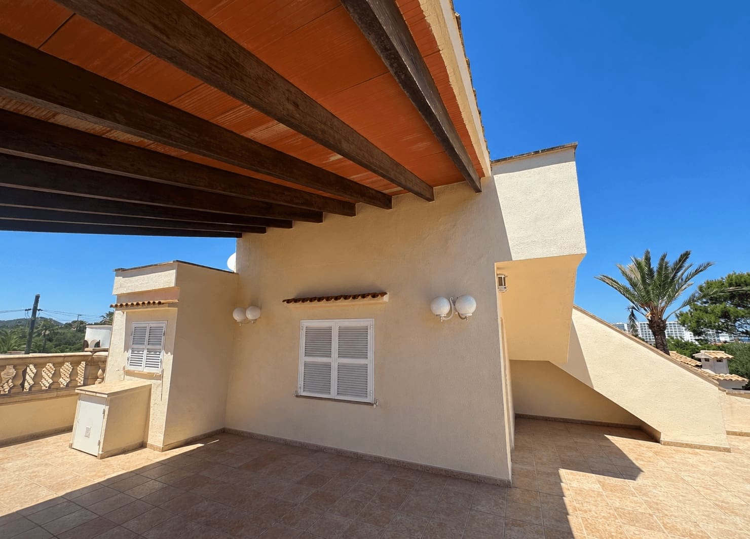 5 bedroom Villa for sale in Manacor with pool - € 1,590,000 (Ref: 9921117)