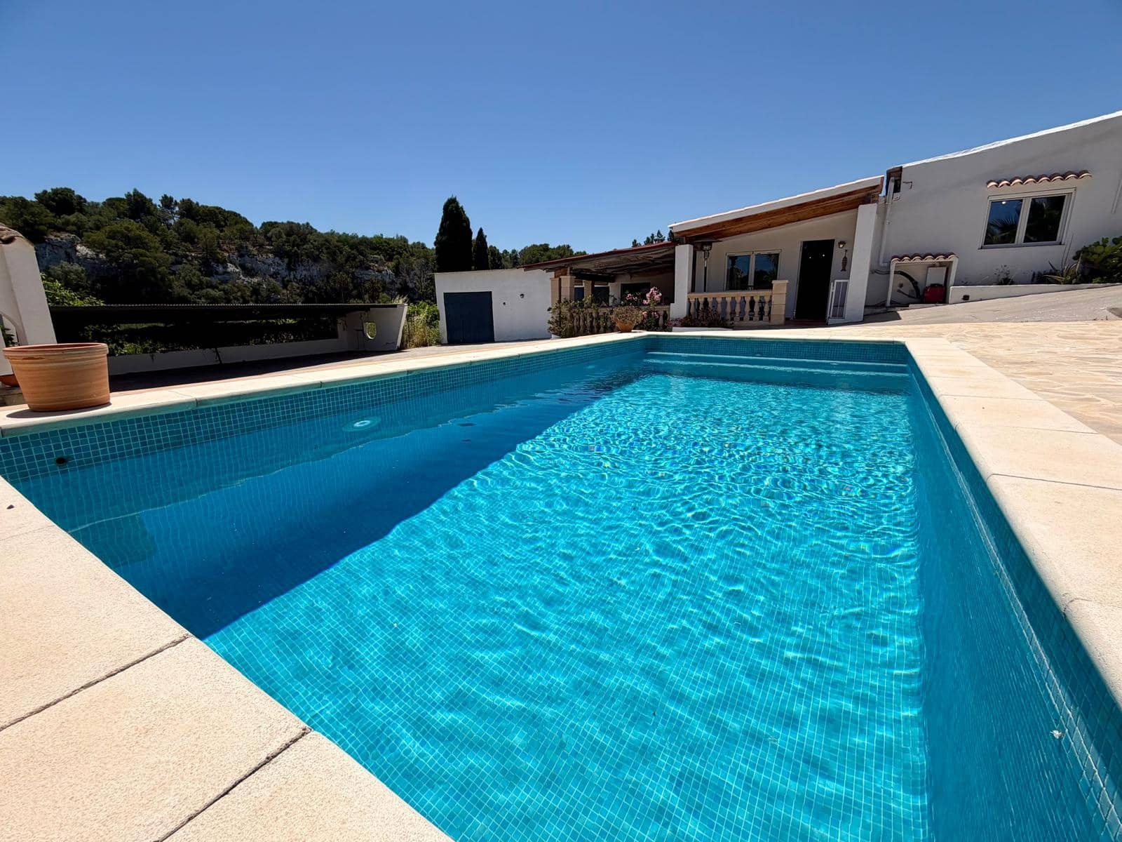 Leilighet til salgs i Portocristo / Port de Manacor med svømmebasseng - € 2 200 000 (Ref: 9948858)