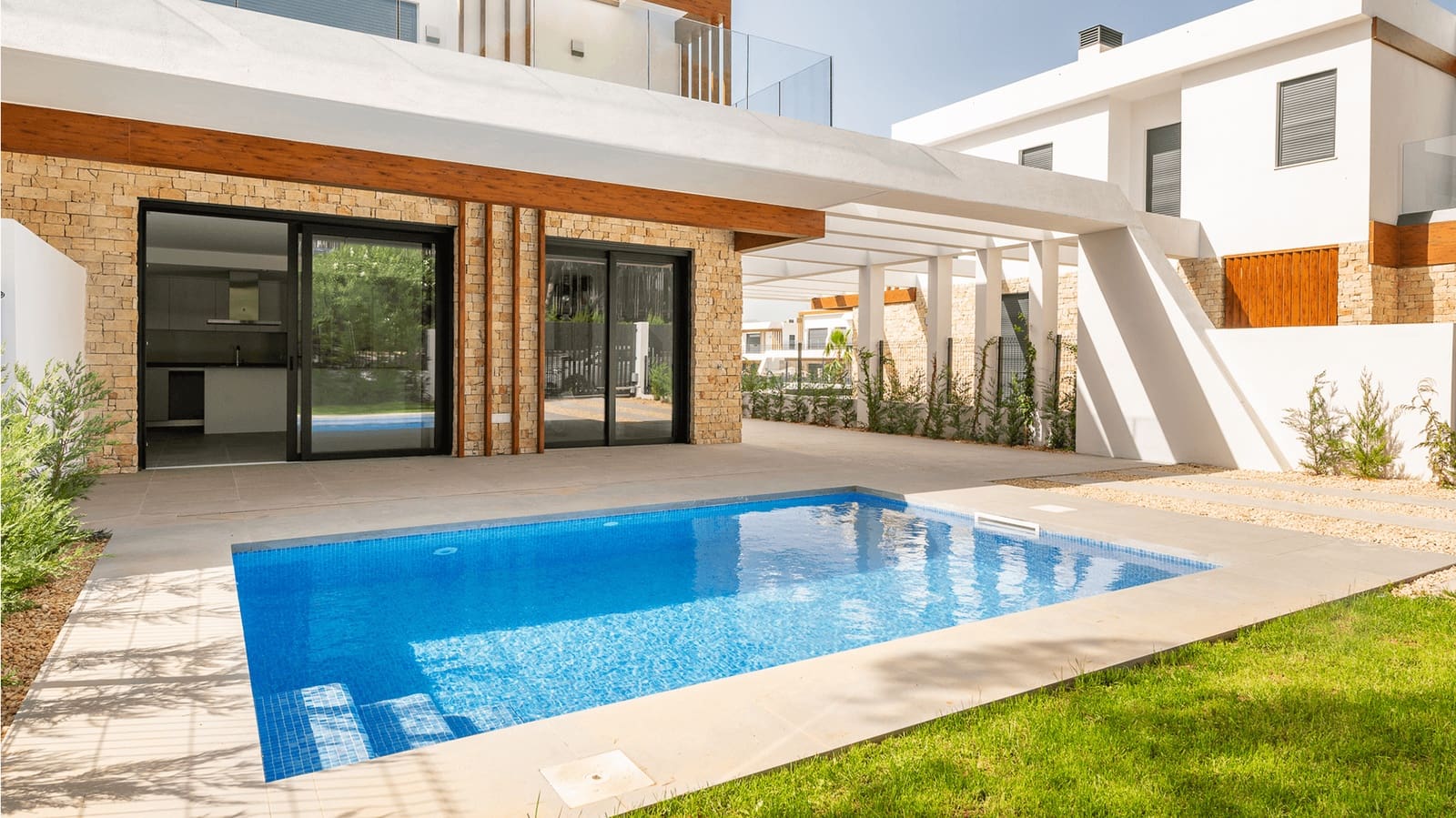 3 sypialnia Willa na sprzedaż w Cala Ratjada z basenem - 947 000 € (Ref: 9977815)