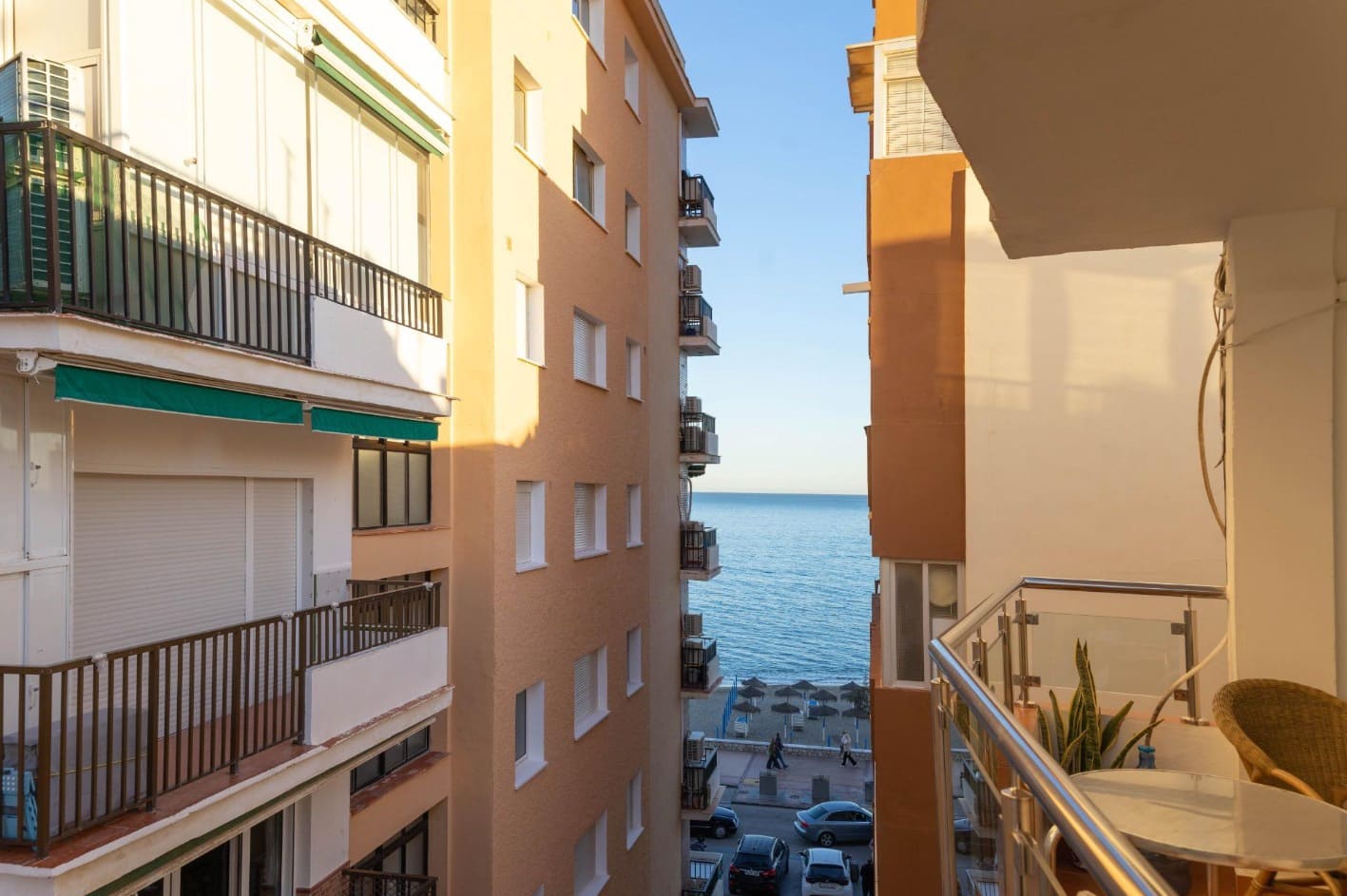 2 slaapkamer Strandappartement te huur in Fuengirola - € 1.220 (Ref: 10024804)