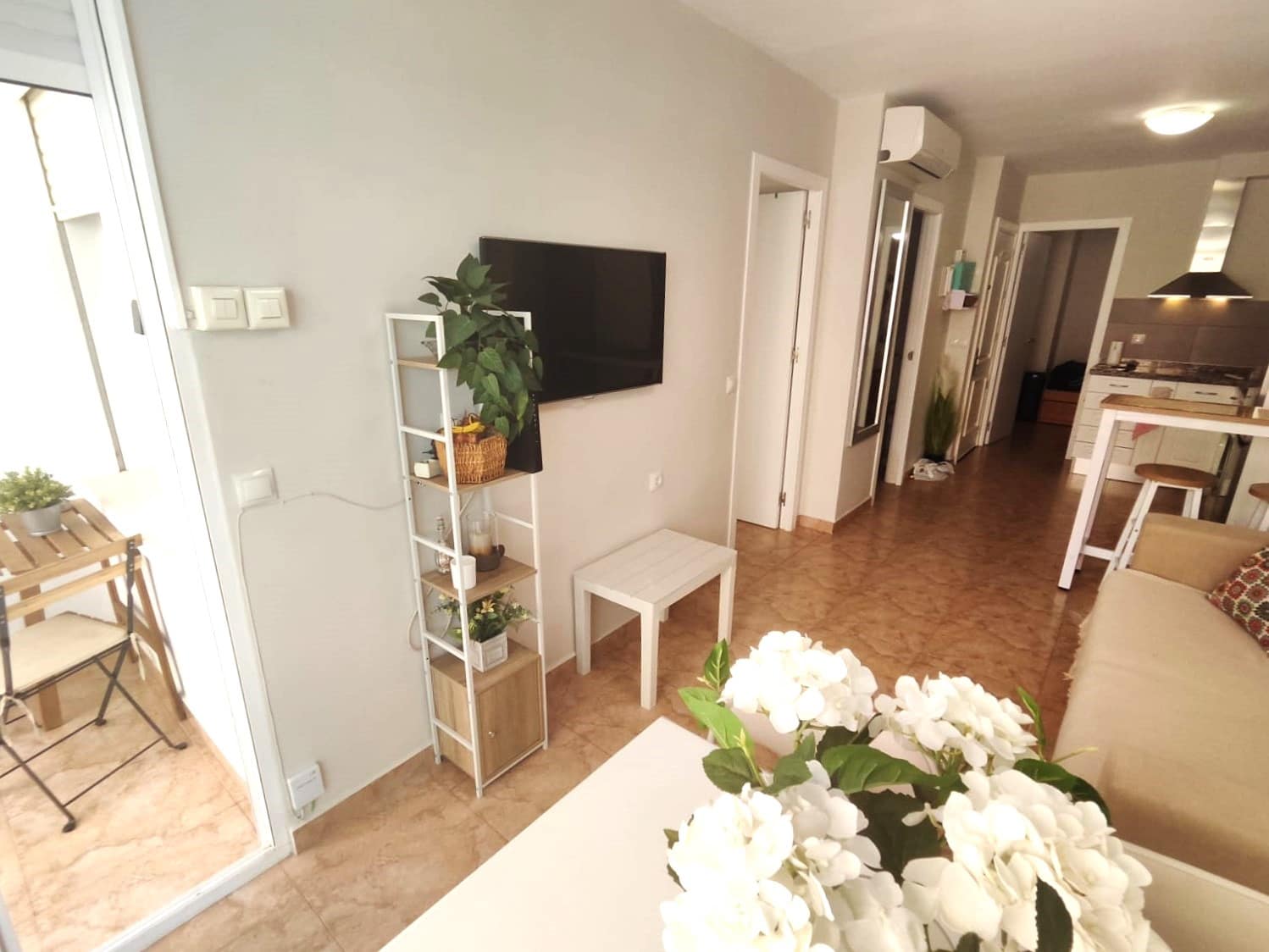 2 slaapkamer Strandappartement te huur in Fuengirola - € 1.220 (Ref: 10024804)