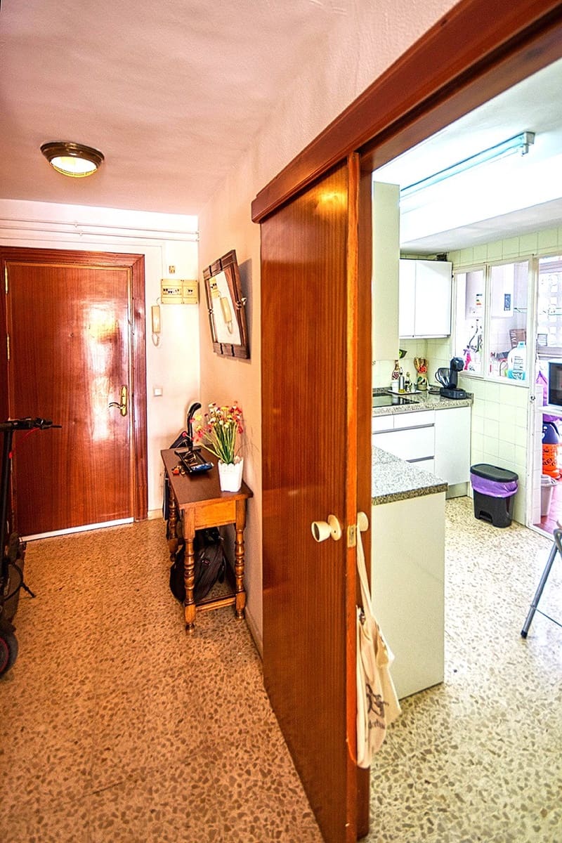 2 sypialnia Apartament przy plaży do wynajęcia w Fuengirola z basenem garażem - 900 € (Ref: 10029672)