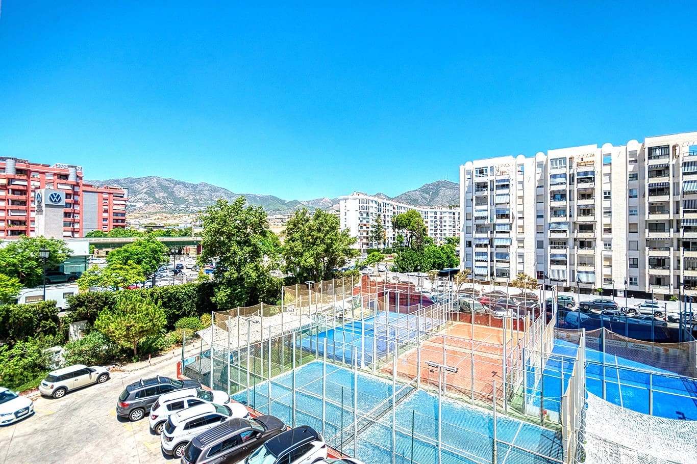 2 sypialnia Apartament przy plaży do wynajęcia w Fuengirola z basenem garażem - 900 € (Ref: 10029672)