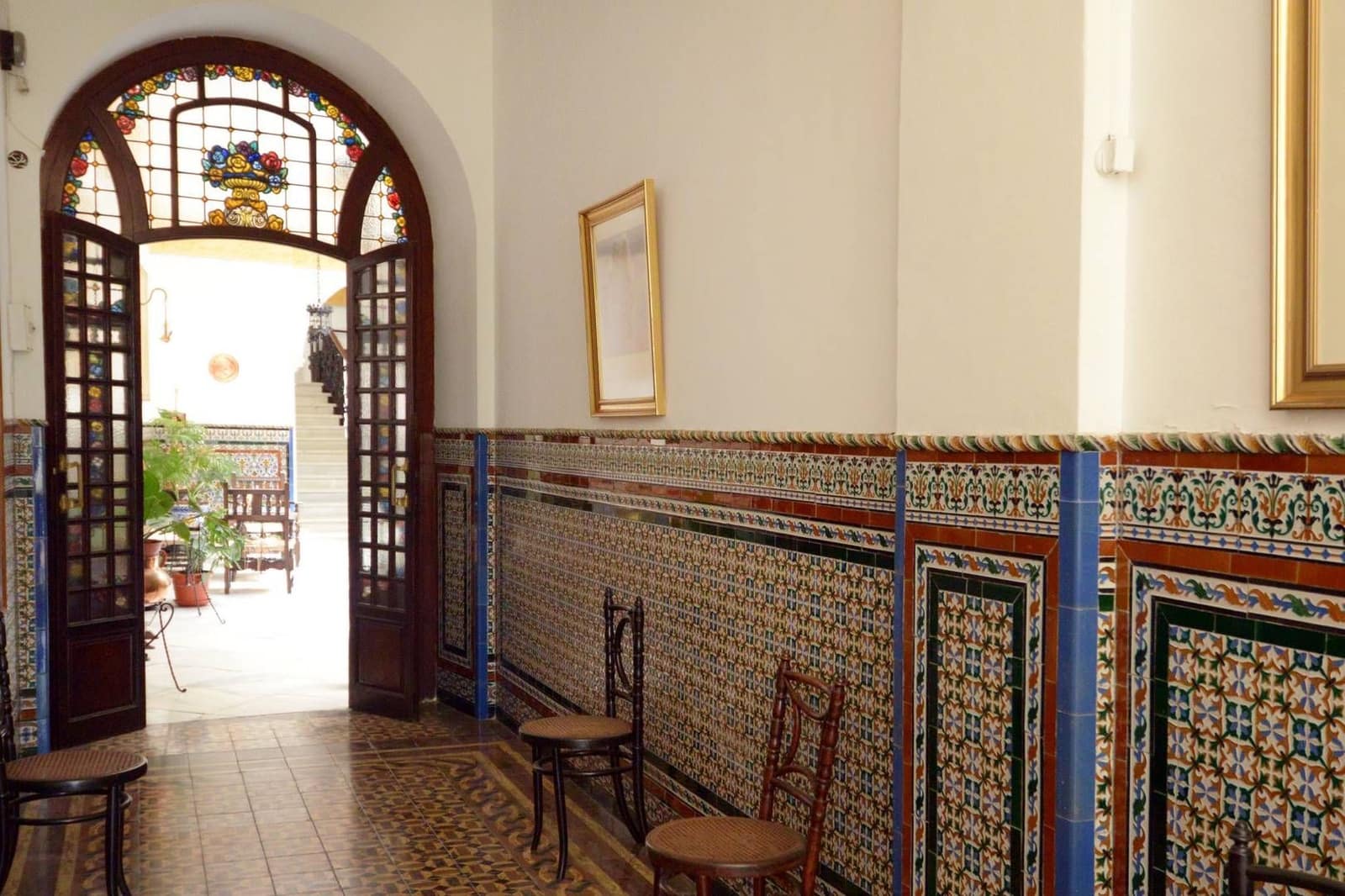 8 soveværelse Byhus til salg i Rute med swimmingpool - € 650.000 (Ref: 5413570)