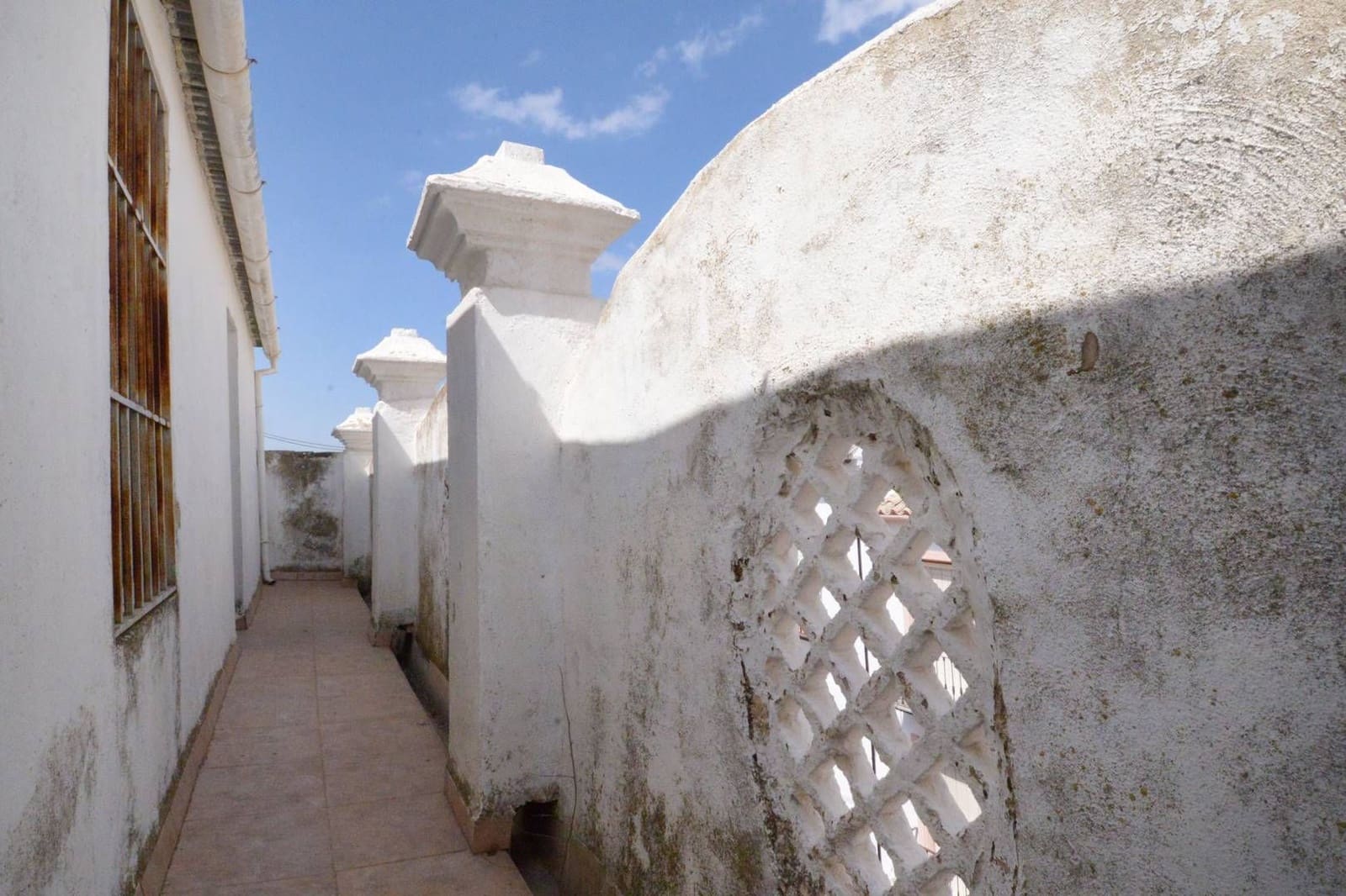 8 soveværelse Byhus til salg i Rute med swimmingpool - € 650.000 (Ref: 5413570)