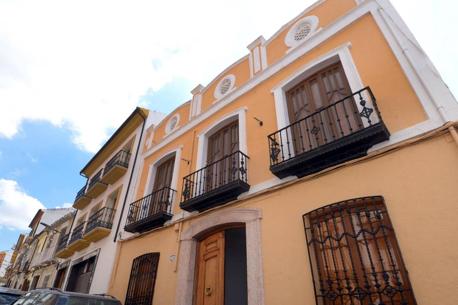 8 soveværelse Byhus til salg i Rute med swimmingpool - € 650.000 (Ref: 5413570)