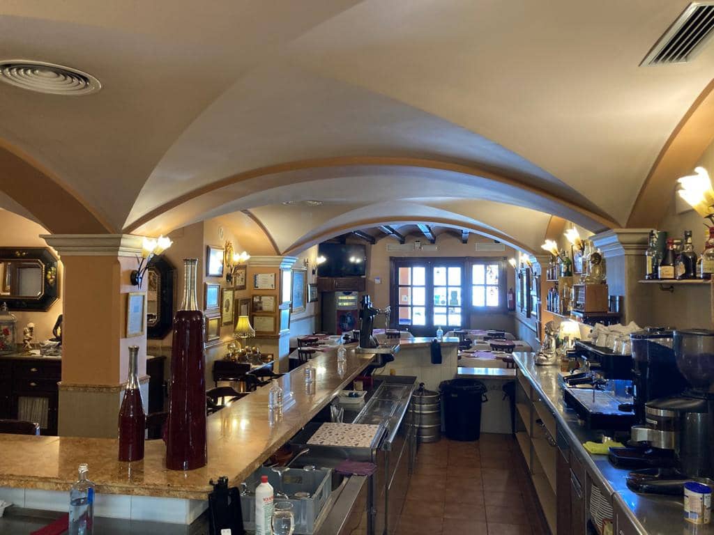 Restaurant/Bar til salg i Rute - € 500.000 (Ref: 5943728)