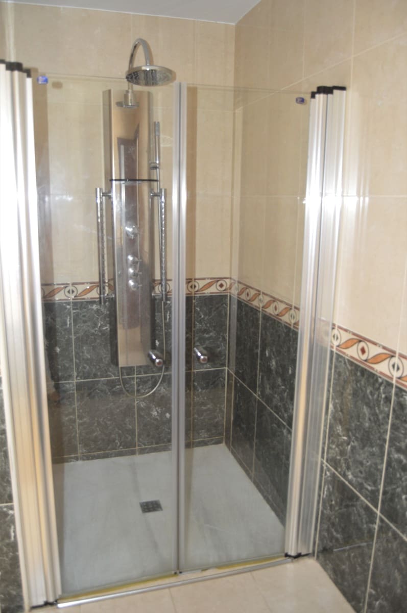 4 soveværelse Byhus til salg i Ojen med garage - € 524.000 (Ref: 6045781)