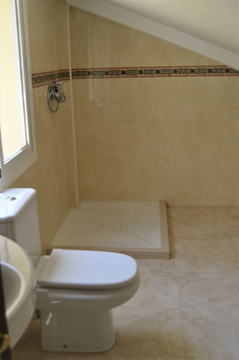 4 soveværelse Byhus til salg i Ojen med garage - € 524.000 (Ref: 6045781)