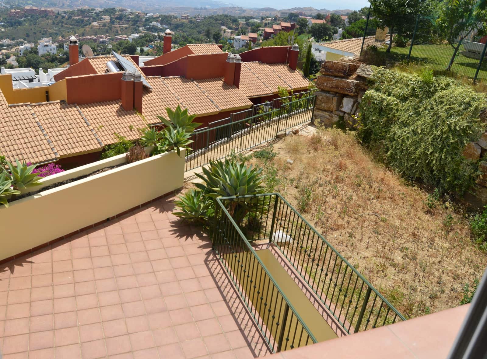 4 soveværelse Byhus til salg i Ojen med garage - € 524.000 (Ref: 6045781)