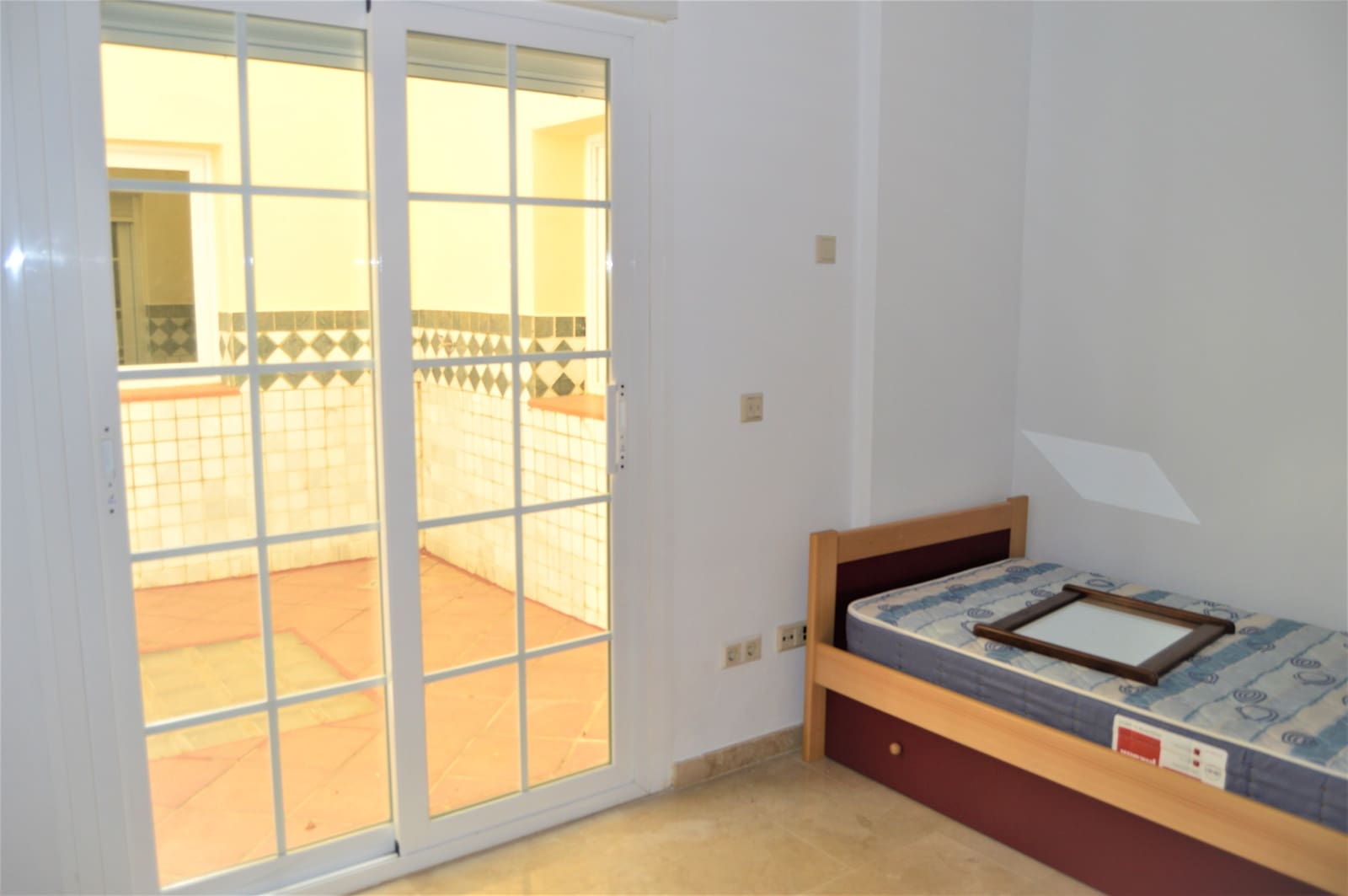 4 soveværelse Byhus til salg i Ojen med garage - € 524.000 (Ref: 6045781)