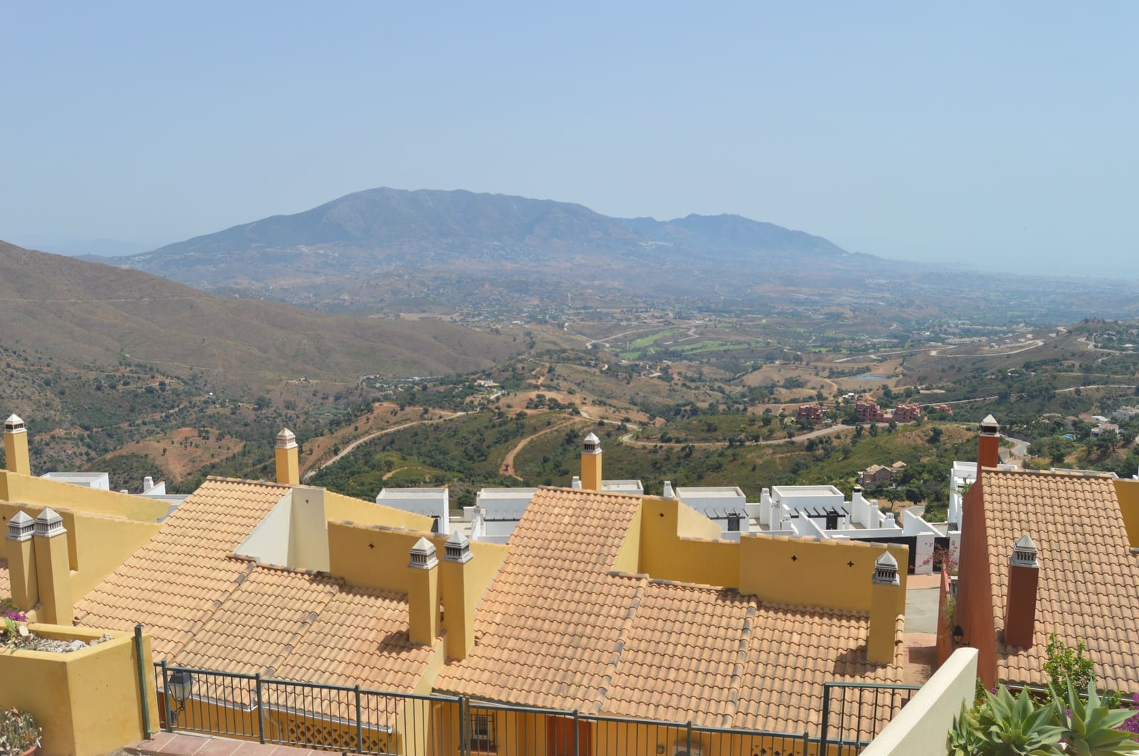 4 soveværelse Byhus til salg i Ojen med garage - € 524.000 (Ref: 6045781)