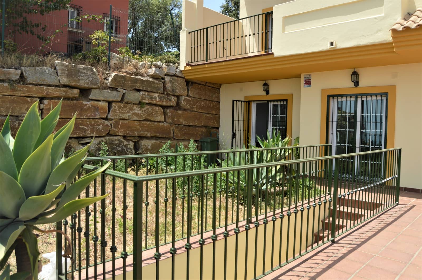 4 soveværelse Byhus til salg i Ojen med garage - € 524.000 (Ref: 6045781)