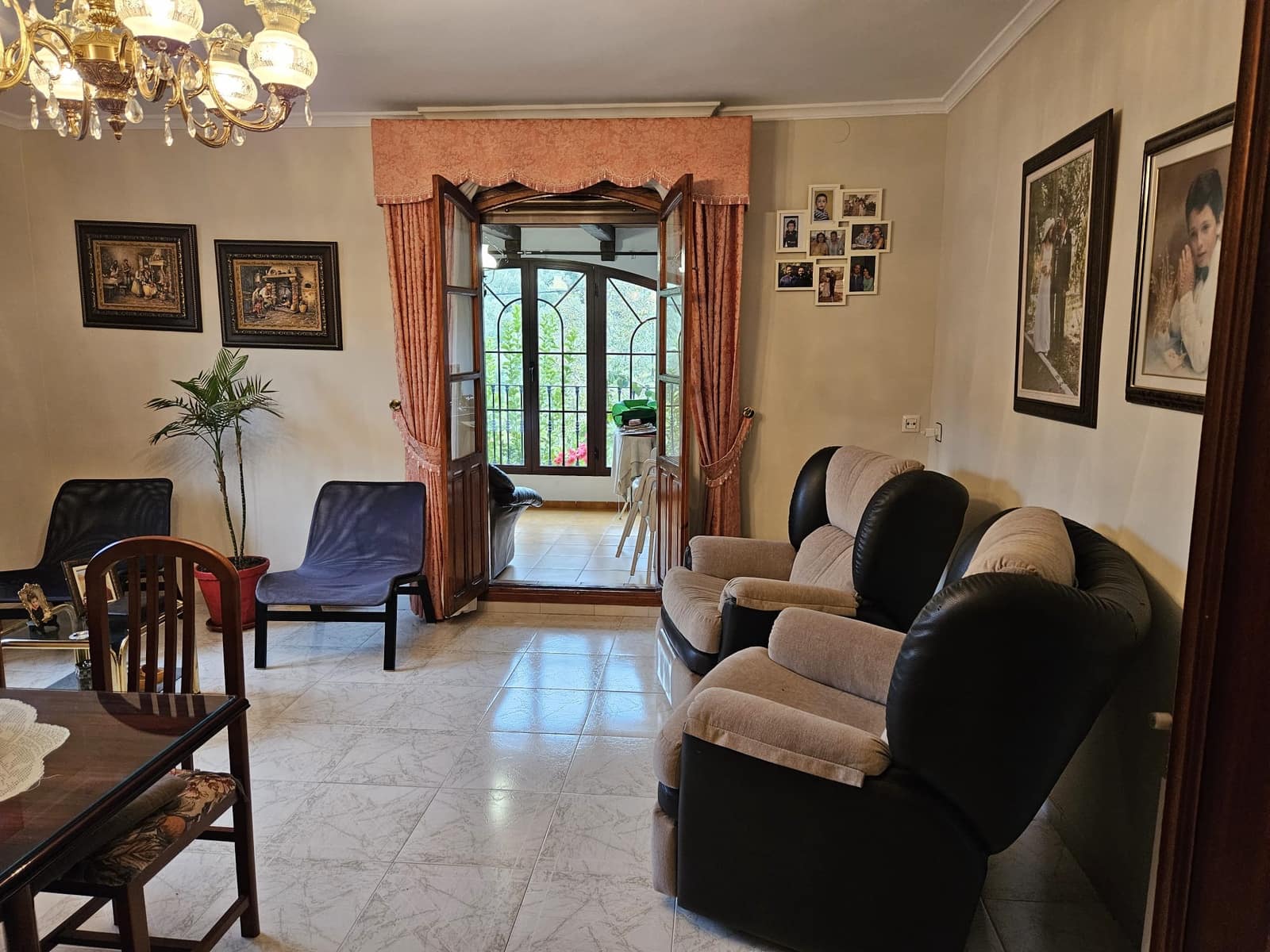 3 soverom Restaurant/Bar til salgs i Rute med svømmebasseng garasje - € 1 100 000 (Ref: 6365370)