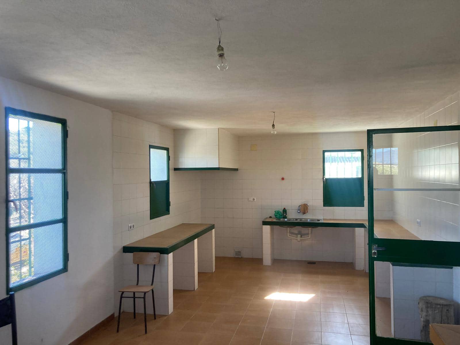 36 soveværelse Finca/Landehus til salg i Rute med garage - € 3.300.000 (Ref: 7464690)