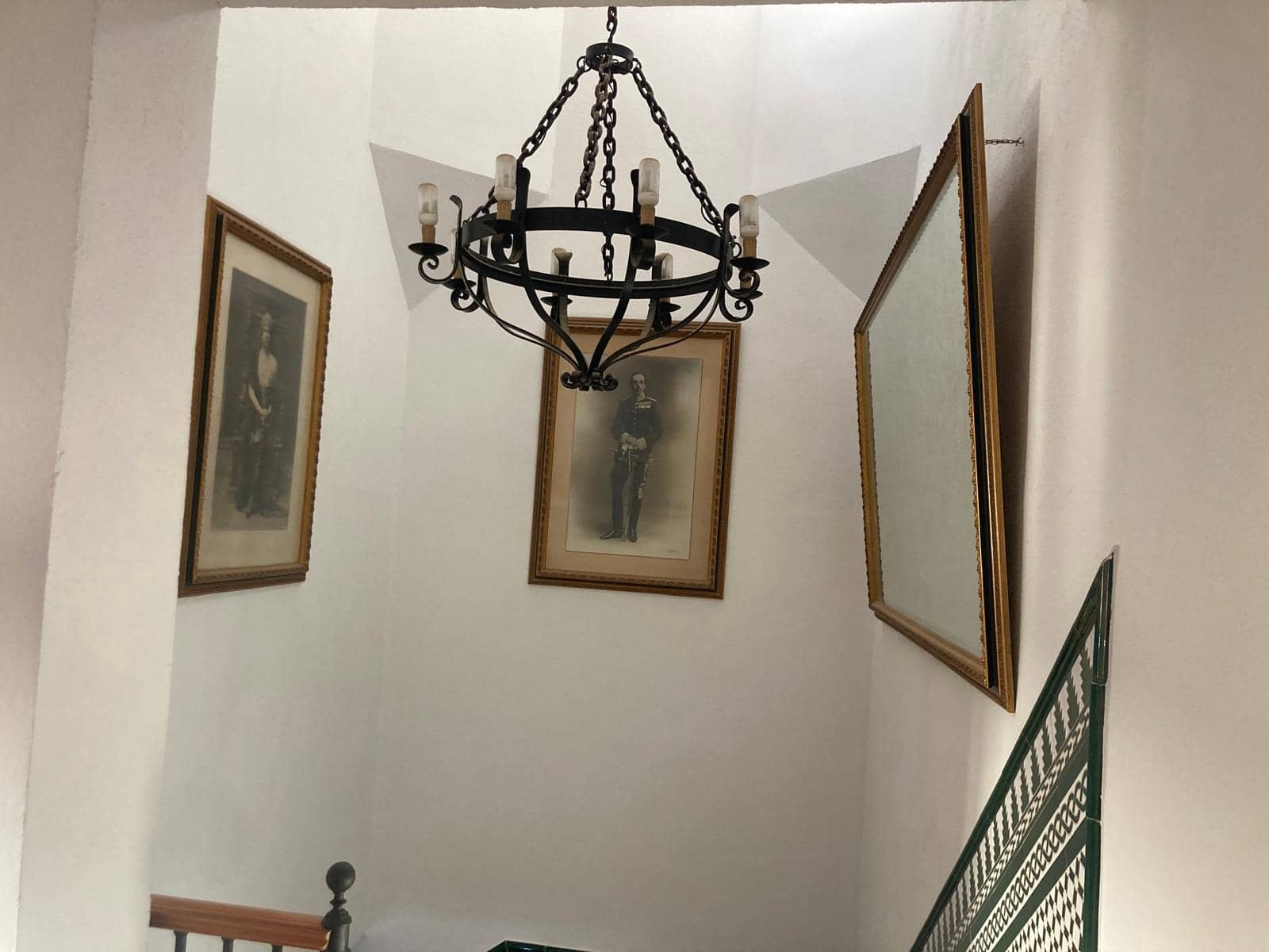 36 soveværelse Finca/Landehus til salg i Rute med garage - € 3.300.000 (Ref: 7464690)