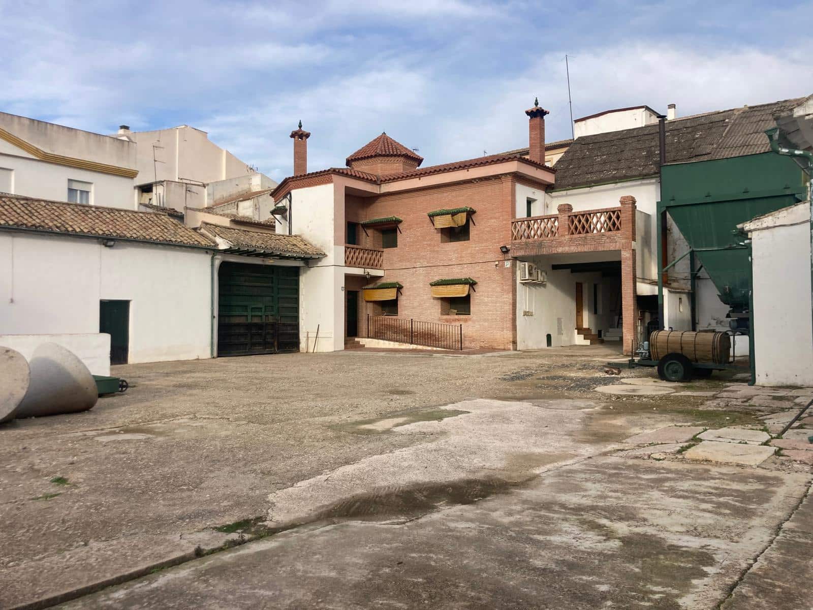 36 soveværelse Finca/Landehus til salg i Rute med garage - € 3.300.000 (Ref: 7464690)