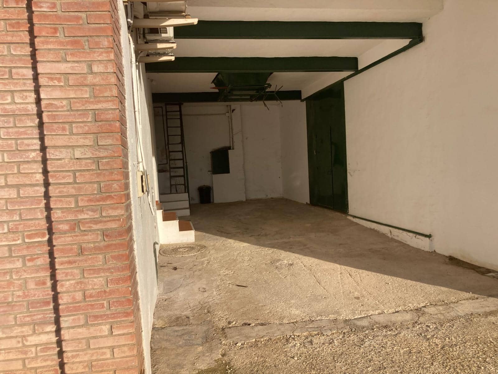 36 soveværelse Finca/Landehus til salg i Rute med garage - € 3.300.000 (Ref: 7464690)